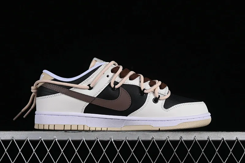 All categories Nk SB Dunk series Nk SB Dunk Low low-top sneakers Nk Dunk Low chestnut letters high street black and brown deconstruction SB strap low-top casual sneakers DV0831-003